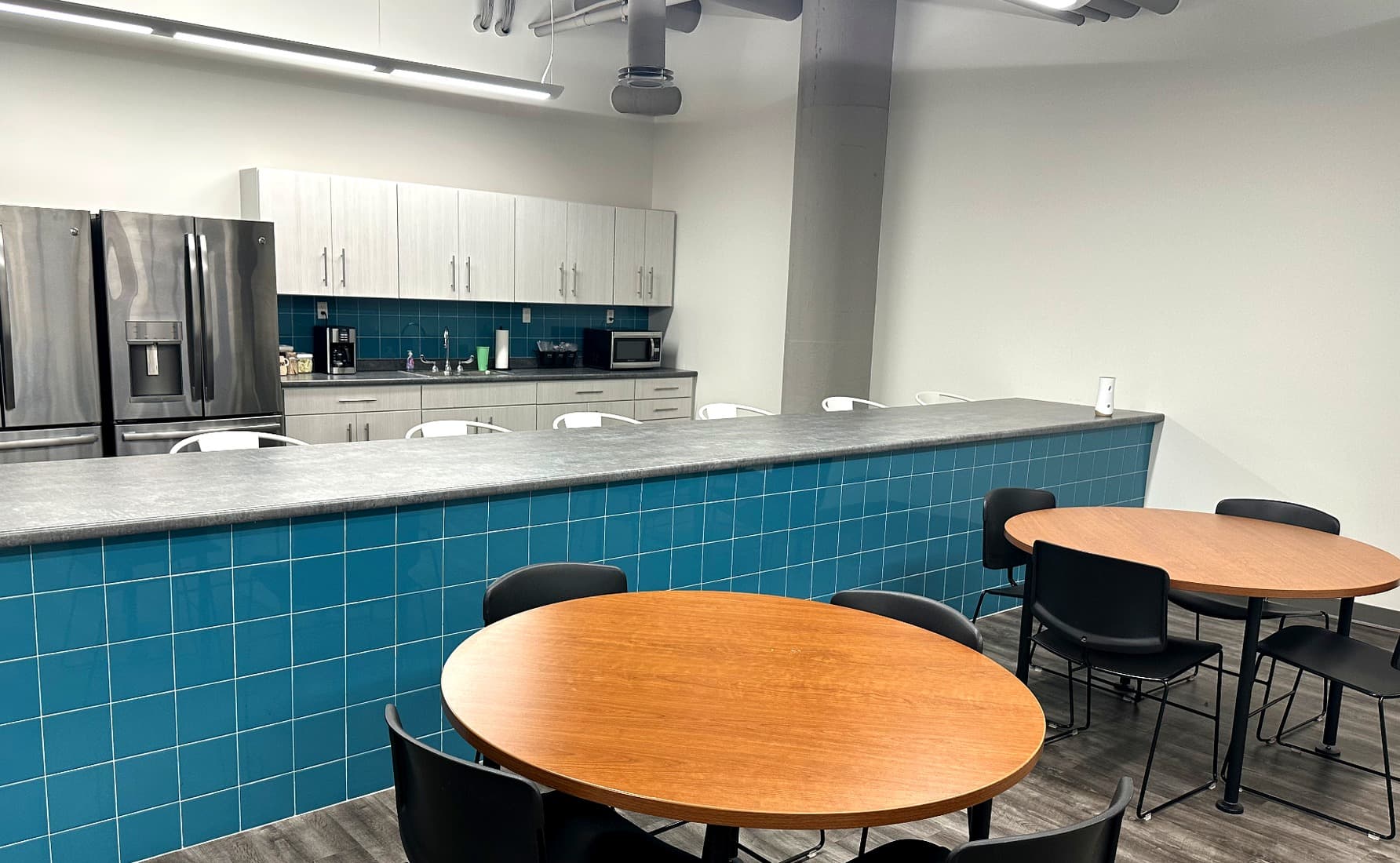 Common area at Murray Place Suites
