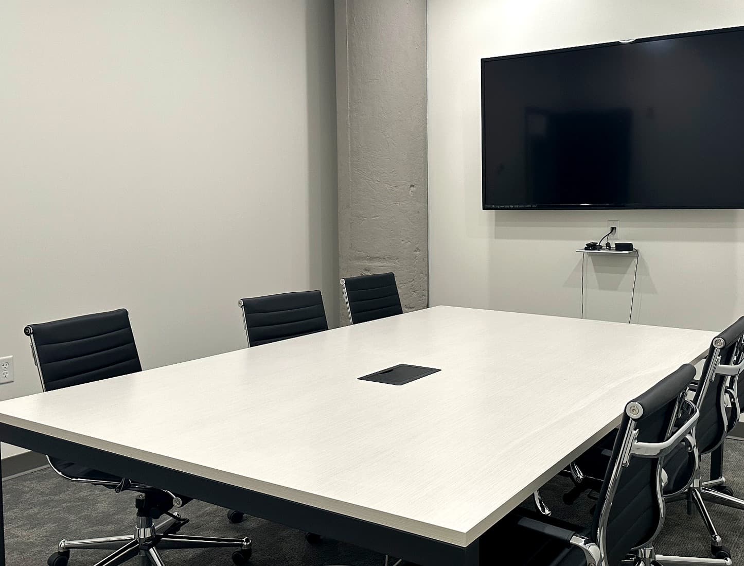 Second boardroom at Murray Place Suites