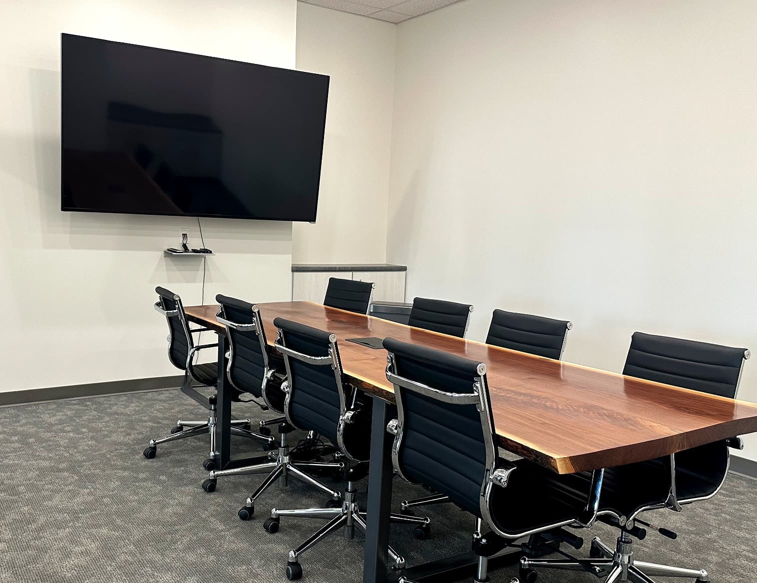Professional boardroom available to virtual office members
